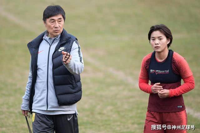 利拉德37+12雄鹿豪取5连胜 公牛送奇才12连败