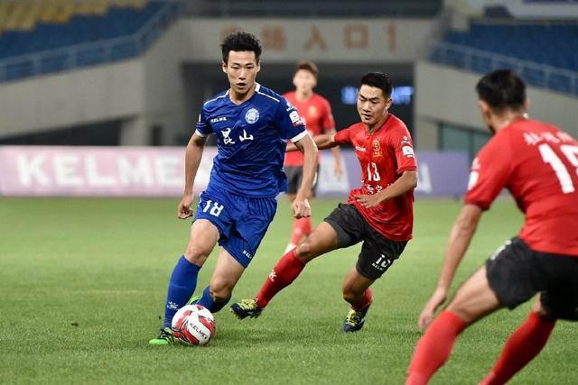 女排世俱杯天津3-0扎马雷克 3边攻齐上双合砍48分